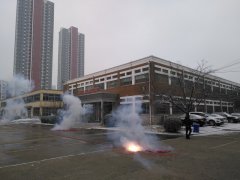 今天大年初六 ，上班了。。。